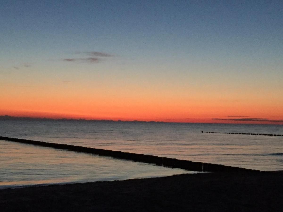 Die Kleine Acht - Direkt Am Strand Dierhagen Luaran gambar