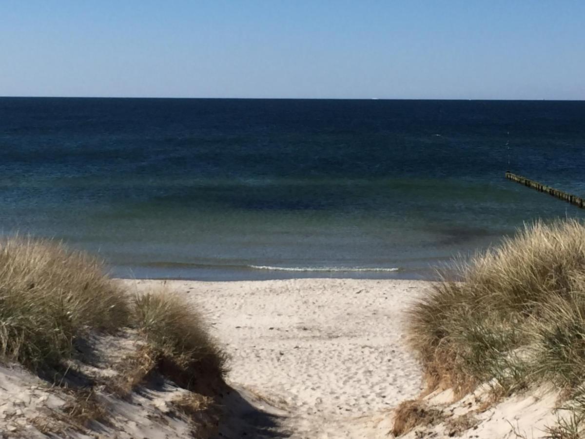 Die Kleine Acht - Direkt Am Strand Dierhagen Luaran gambar